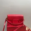 حقيبة Crossbody Crossbody Underarm حقيبة مصممة فاخرة أكياس الكتف الخامس أكياس أحرف محفظة خمر سيدات صلبة ألوان جلدية حقيبة اليد مصمم حقائب المصمم