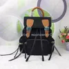 Pacote de bolsa esportiva de bolsa esportiva de bolsa esportiva de mochila esportiva de mina de machada de várias cores da moda de moda.