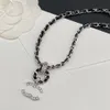 Women Designer Wiselanty Pearl Naszyjniki łańcuch marki list wisiewszy Diamentowy naszyjnik Choker 18k złota miedzika stylowa mężczyźni kobiety