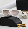 Novos óculos de sol de designer de moda Top Look Luxo Retângulo Sunglasses para homens Men Tons vintage Súnnies nus nude