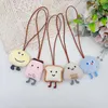 Porte-clés mignon sac porte-clés femmes pain en peluche avec étiquette de nom porte-clés en gros utile Anti perte Kawaii alimentaire porte-clés