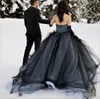 2024 Gothic Ball -Kleid -Kleider Schwarz -Weiß -Tüll -Rumpffalten trägerloser gestufter Rock Hochzeitskleider Vestido de Novia