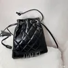 Sac à dos sac à dos 24 cm concepteur de créateurs de femmes sac à bandoulière en cuir en cuir chèque argenté