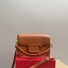 حقيبة Crossbody Crossbody Underarm حقيبة مصممة فاخرة أكياس الكتف الخامس أكياس أحرف محفظة خمر سيدات صلبة ألوان جلدية حقيبة اليد مصمم حقائب المصمم