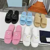 New Triangle Straw Weave Slipper Gold Buckle Sandal Platform Raffias Slipper Designer Women Summer Flat Heel Casual Flip Flops Outdoor Pool Sliders Beach Shoes