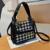 Abendtaschen Ausländischer Stil Gitterhandtasche Damen 204 Neue koreanische Mode Vielseitig Einfach Eine Schulter Messenger Kleine Quadratische Tasche