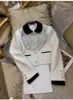 女性用ジャケット2024早春の女性スーツ気質重工業界の手作りビーズ刺繍ショートガールMIUスタイルコート