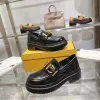 2024NEW Mokorki sukienki Buty Buty buty wędrówki skórzane platforma Casual Women Bute Vintage czarne białe metalowe logo na świeżym powietrzu spacer biurowy Sneaker Lady