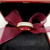 Anillo de amor de tres colores con diamantes llenos de tendencia nueva personalidad moda titanio acero 18K oro chica pareja regalo fashionista social gathe286B