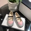 2024 nuove ragazze scarpe da principessa primavera autunno bambini scarpe eleganti piatte punta tonda mocassini con suola morbida capretti per bambini ragazza ballerine