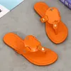 Mode Tory Sandalen Beroemde Ontwerper Dames Miller Slides Slippers Roze Zwart Bruin Luxe Lederen Originele Strandschoenen Burches Sandaal dhgate Slippers armband