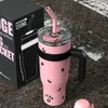 Waterflessen 1250ml Kpop Zwart en Roze Thermische Fles Roestvrijstalen Tumbler Met Handvat Strokop Draagbare Auto Koffiemok Drinkware