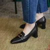 Sandales Chaussures pour Femmes 2023 Mocassins Talons Carrés Dames Chaussures D'été En Cuir Normal Escarpins Décontractés Bout Noir sur Talon Haute Vente SlipL2402