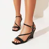 Sandalen Dames Mode Zomer Stevig Leer Vierkante Teen Gesp Sleehak Dikke Zool Voor Dames Gedempt