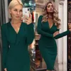 2024 Vintage Dark Green Longe ärmar Korta cocktailklänningar Sexig Deep V Neck Mante Party Gown Women Formal Prom Evening Office Dress