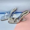 Chinelos 2022 Transparente PVC Mulheres Chinelos Moda Square Toe Cup Heels Verão Mulheres Mule Chinelos Cristal Sandálias de Salto Alto J240224