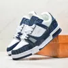 Designer Heren Dames Casual Schoenen Logo Reliëf Trainer Sneaker Luxe Louiselies Lederen Heren Trainers Zwart Wit Grijs Blauw Groen Platform Sneakers Vittonelies