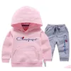 Kläder sätter barn baby pojkar flickor märke tryck hoodies casual stil lös svettbyxor vårtoppar barns droppleverans barn mat dhru2