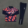 Ujventus Tracksuit 2023 2024 Soccer Jerseys Pogba di Maria Vlahovic Chiesa 23 24 Juventus Training Suit Men Kids Kids Kit Unform stiffor