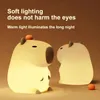 Mignon dessin animé Capybara Silicone veilleuse USB Rechargeable synchronisation gradation lampe de sommeil pour la décoration de la chambre des enfants 240220