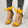 Sandalet Son Marka Tasarımcısı Pembe Sarı Süet Yüksek Topuk Sandalet Ayak Bileği Büyük Bow Gladyatör Sandalet Tek Omuz Kayışı İnce Ayak Pompası J240224