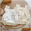 Rompertjes Geboren Baby Meisjes Jumpsuit Vliegende Mouw Katoen Bloem Borduren Peuter Meisje Body Kleding Voor Zomer 230529 Drop Delive Dhuxw