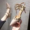 Sandalen Cresfimix zapatos dama vrouwen leuke puntige teen slip op stiletto hakken damesmode zoete pu leer hoge hak schoenen a6043L2402