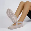 Icke-slip Pilates-strumpor med Bandage Cotton Backless Yoga Socks for Women Fitness Ballet Dance Workout Sport Socks Slipper 240220