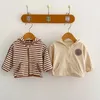 Jaquetas bebê casaco com capuz para meninos primavera outono roupas infantis listra menina algodão criança outerwear coreano cardigan 0-3 anos