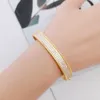 V armband fashionabla klöverpärlade kant tre rader fulla av zirkoniumring vigh end micro set zirconium armband