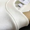 Projektant Burby Mens T Shirt Designer koszule okrągłe szyję krótkie rękaw Tshirt Men Men Bluza 3D Letter Druk Botton Oversize Designer 81G0