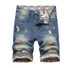 Jeans masculine masquage bleu clair en denim short été trous mâles mâles courte homme fit déchiré la taille de l'ajustement 42