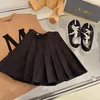 Kleidung Sets 2024 Mädchen Set Frühling und Herbst Niedlichen Pullover Weste Top Casual Weiß Lange ärmeln Drei-stück Kinder koreanischen Stil Kleidung