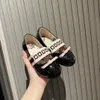 2024 Nya flickor Prinsessor Skor Spring Autumn Children Flat Dress Shoes Round-Toe Soft-Sole Loafers Baby Kids Girl Ballet Shoes