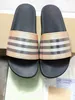 Designer Women Platform Sandali perforati Slifori realizzati con materiali trasparenti Sexy Sexy Beludo Sunny Beach Woman con Box 36-45