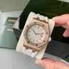 ZP Factory Men 's Watch 커플 시계 디자이너 시계 2024 럭셔리 여성 자동 기계 다이아몬드 세트 시계 고품질 37/39/42mm 시계 Sapphire 다이얼 방수