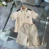 Tute da bambino di marca tute casual da bambino Set di t-shirt con logo ricamato Taglia 100-160 bambini Polo a maniche corte e pantaloncini 24Feb20