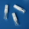 Flasche 100 Stcs/Los 1ml/2 ml Mini Klares Plastiksprayflasche leerer Parfüm -Zerstäubungsflaschen zum Reinigen von Reiseölen ätherische Öle