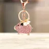 Nyckelringar Söt strass kristallvinge svin Keychain Animal Zodiac Boar Key Chain Ring Holder Bag Pendant Accessories Keyring