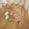 Conjuntos de roupas bonito coração impressão bebê meninas roupas conjunto criança primavera outono outfits manga longa macacão calças bandana 3pcs ternos infantis