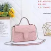 5A Bolso de moda Love heart V Patrón de onda Satchel Bolso de hombro Bolsos de cadena Bolso cruzado Señora Cuero Estilo clásico Bolsos de mano