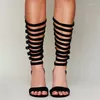 Сандалии женские черные с открытым носком и ремешками, элегантные замшевые туфли на шпильке, офисная пряжка, летние сексуальные резиновые туфли-гладиаторы