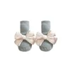 Primeiros caminhantes bebê meninas sapato borboleta nó princesa algodão sola macia antiderrapante chão meias sapatos 0-18m infantil criança crianças