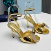 Luxe Cristal Slingback Pompes Nouveau 2024 Été Célèbre Designer Talons Hauts Sandales Femmes Plat Ballet Triangle Métal Miroir Cuir 12 Styles Bouts Pointus Chaussures Habillées