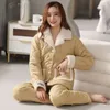 Pigiama trapuntato tessuto da notte da donna Pigiama trapuntato invernale da donna Tre strati caldo peluche addensato Homewear Set colletto alla coreana casual femminile 2024