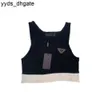 Prado Femmes Designer Knits Summer Sexy Tanks Vest Tops Triangle Badge Camis Mode Tees Femmes T-shirts Lady Pull Jumper 11 styles Taille libre
