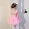 مرحلة ارتداء ثياب الباليه لفتاة طفل قصير الكشكش الأكمام تول الرقص 4 طبقات راقصة الزي الإيقاعي الجسدي