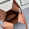 Tasarımcı Çanta Cowhide Tote Çanta Omuz Çantası Alışveriş Çantaları Fermuar Cüzdanları Orijinal Deri Kadın Debriyaj En Kalite Debriyaj