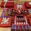 Confezione regalo Scatola di esplosione a 4 strati assemblata a mano Bambola Snack fai-da-te Regali per bambini Compleanno di un amico