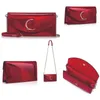 2024 Yeni Cl Tasarımcı Çanta Perçinli Yüksek Son Kadınlar El Yapımı Deri Omuz Çantası Klasik Mektup Yemek Çantası Moda Essential Red Alt Bag Luxurys Tasarımcılar Çanta